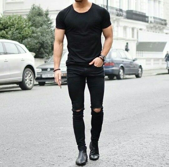  Áo phông phối đồ với quần jean đen nam