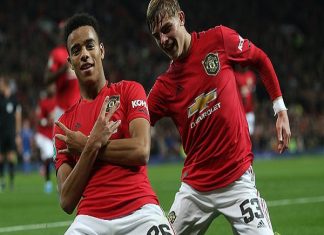 MU 1-1 Rochdale: Chỉ thắng đội hạng 3