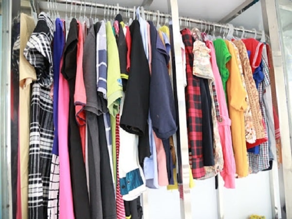 mo-thay-tu-quan-ao-1-min