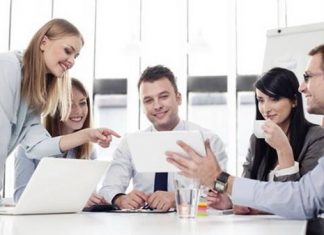 Nằm mơ thấy đồng nghiệp đánh con gì đánh số mấy