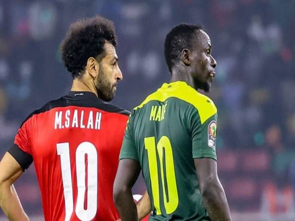 Bóng đá Quốc tế chiều 30/3: Liverpool lo lắng cho quan hệ Salah - Mane