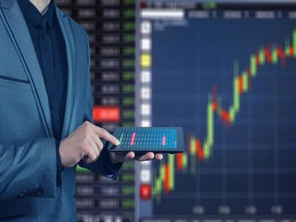 Mua cổ phiếu bao lâu thì bán được