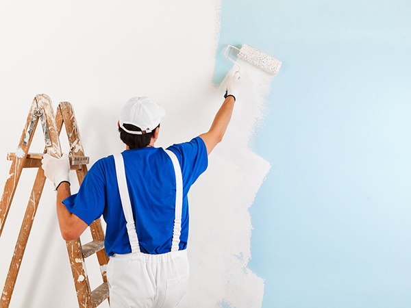 Nhìn thấy sơn nhà có thông điệp gì, dữ hay lành?