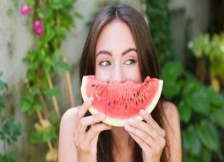 Nhìn thấy dưa hấu trong giấc mơ là điềm gì?