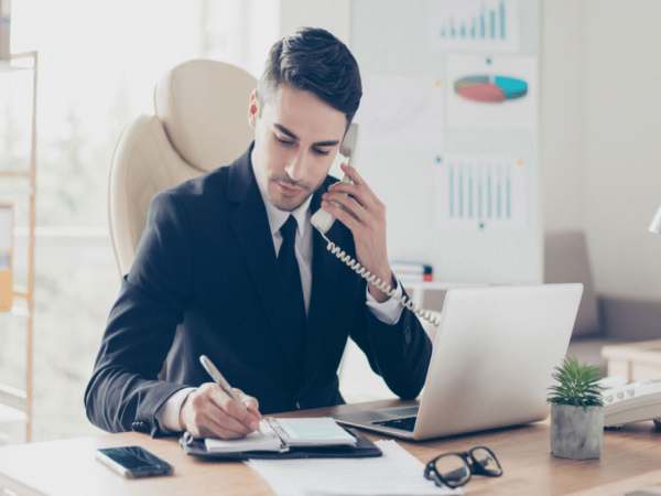 Tầm quan trọng của kỹ năng giao tiếp qua điện thoại