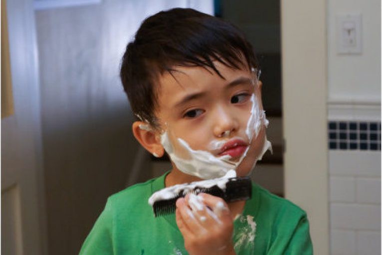 Nguyên nhân gây dậy thì sớm ở bé trai Nguyên nhân gây dậy thì sớm ở bé trai