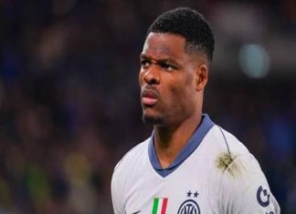 Chuyển nhượng 28/4: MU lên kế hoạch chiêu mộ hậu vệ Dumfries