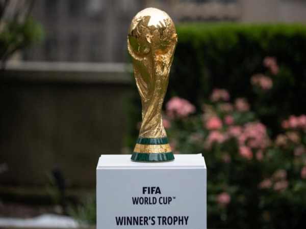 Bóng đá QT: 5 quốc gia nữa sắp giành vé dự World Cup