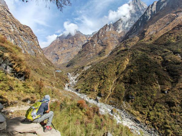 Nằm mơ thấy đi lạc đường là điềm gì, hên hay xui?