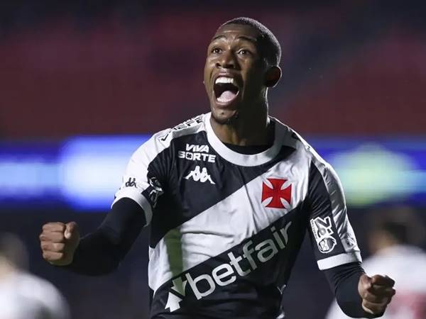 Tin Barca: Vụ Rayan về Camp Nou vấp phải một rào cản lớn