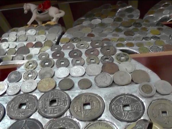 Chiêm bao thấy rất nhiều tiền cổ