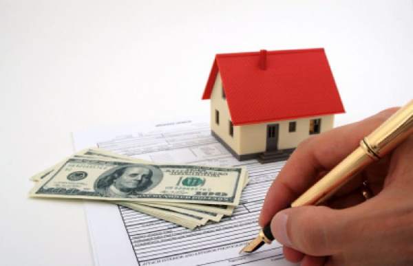 Mơ thấy mua nhà cho người khác