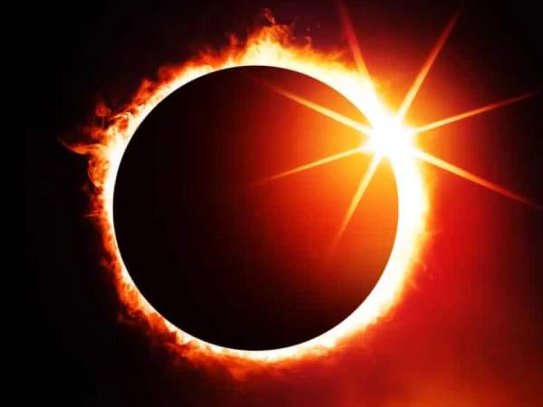 Mơ thấy nhật thực toàn phần