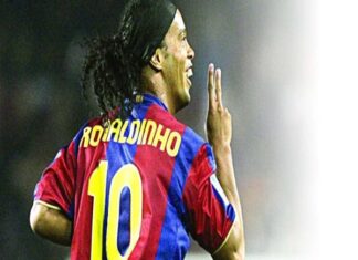 Số áo Ronaldinho tại câu lạc bộ