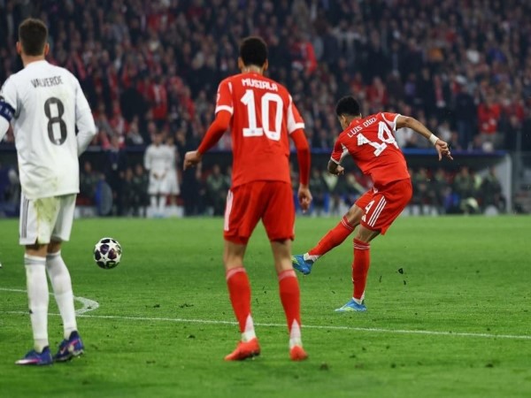 Khoảnh khắc định danh đẳng cấp của Bayern